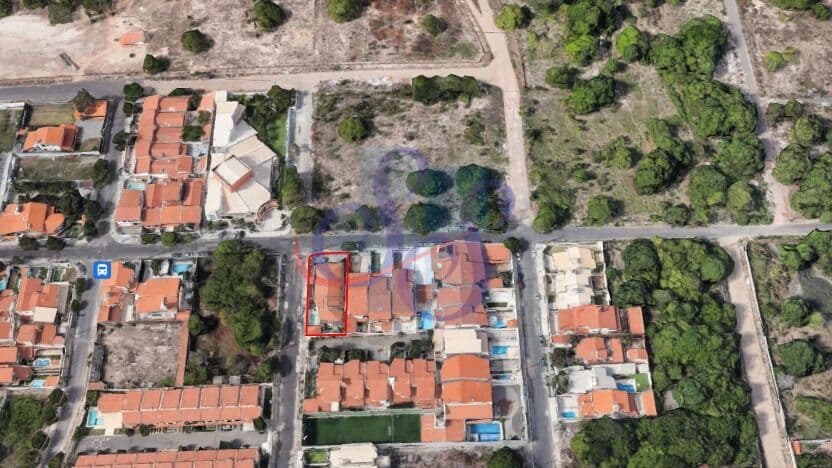 Terreno de esquina com 680m² em localização privilegiada - Edson Queiroz