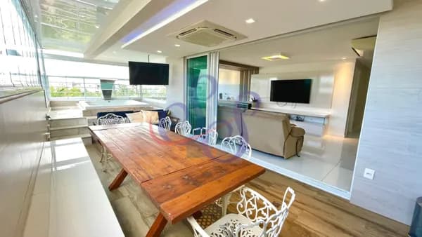 Luxuosa cobertura com 4 suítes e varanda gourmet no Golf Ville - Porto das dunas
