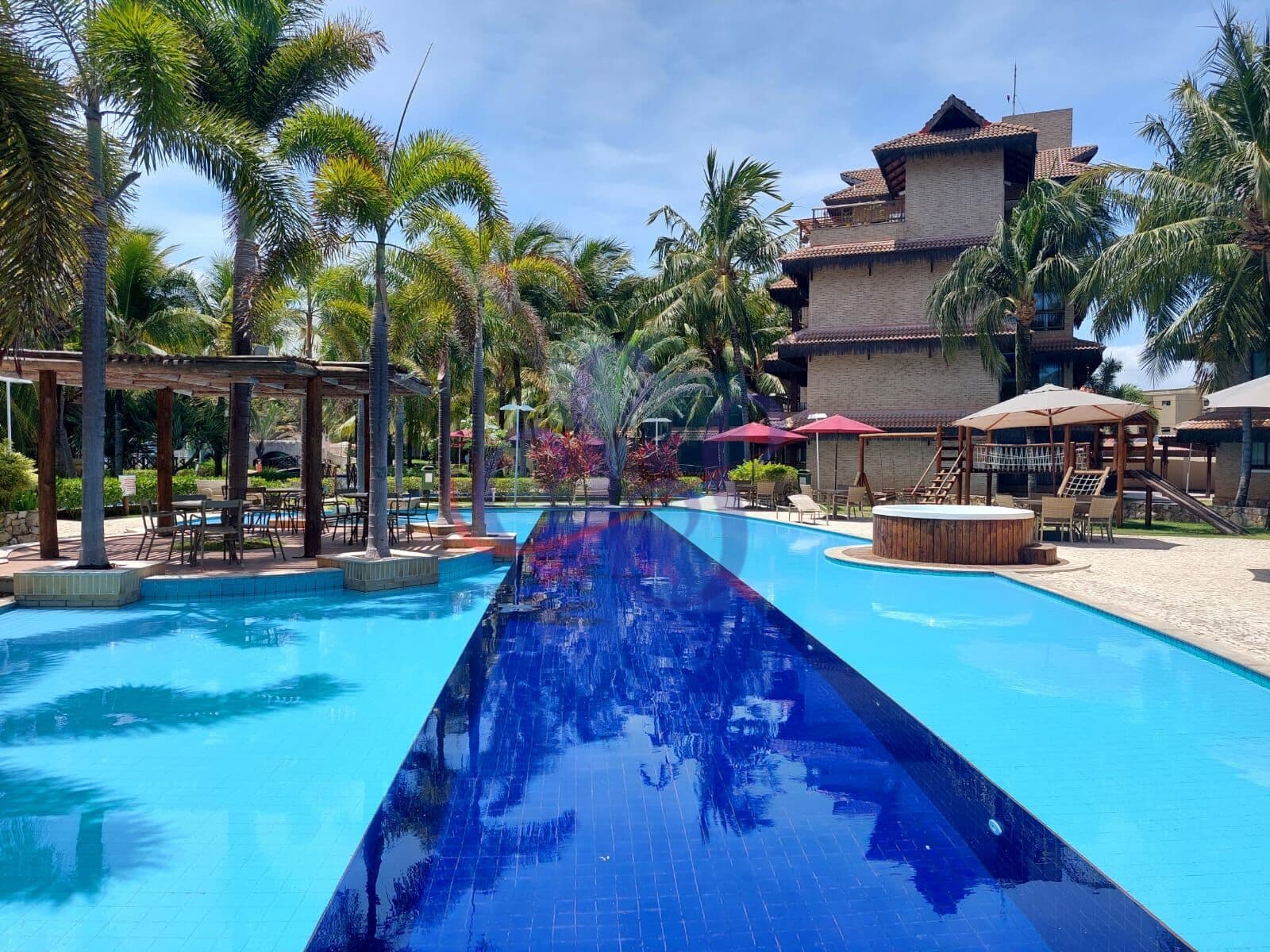 Amplo apartamento no Parque das Ilhas, lazer completo