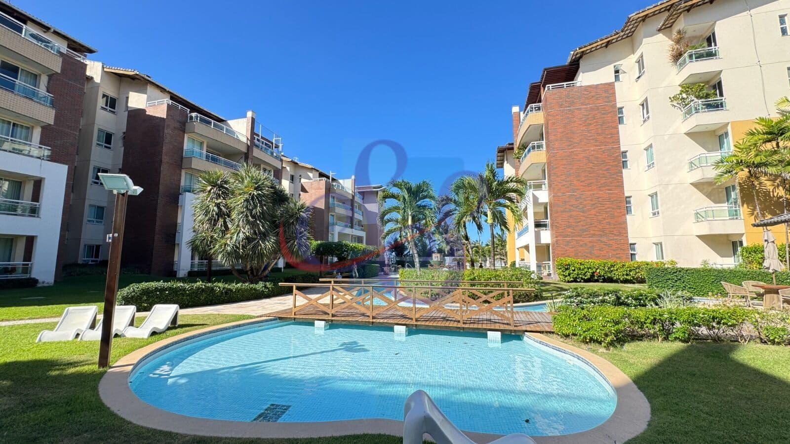 Cobertura duplex frente mar e mobiliada no Porto das Dunas - Gran Sol!