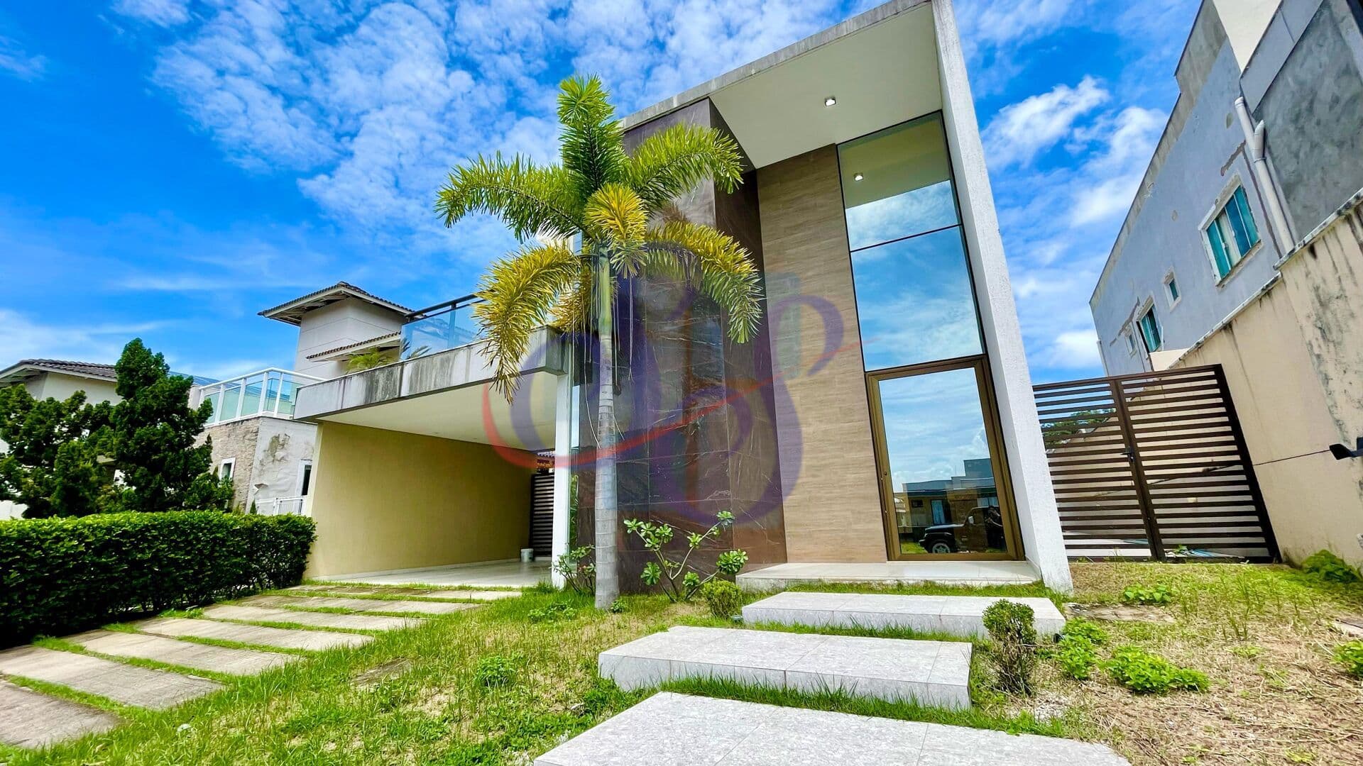 Belíssima casa duplex com 3 suítes no Jardins Ibiza
