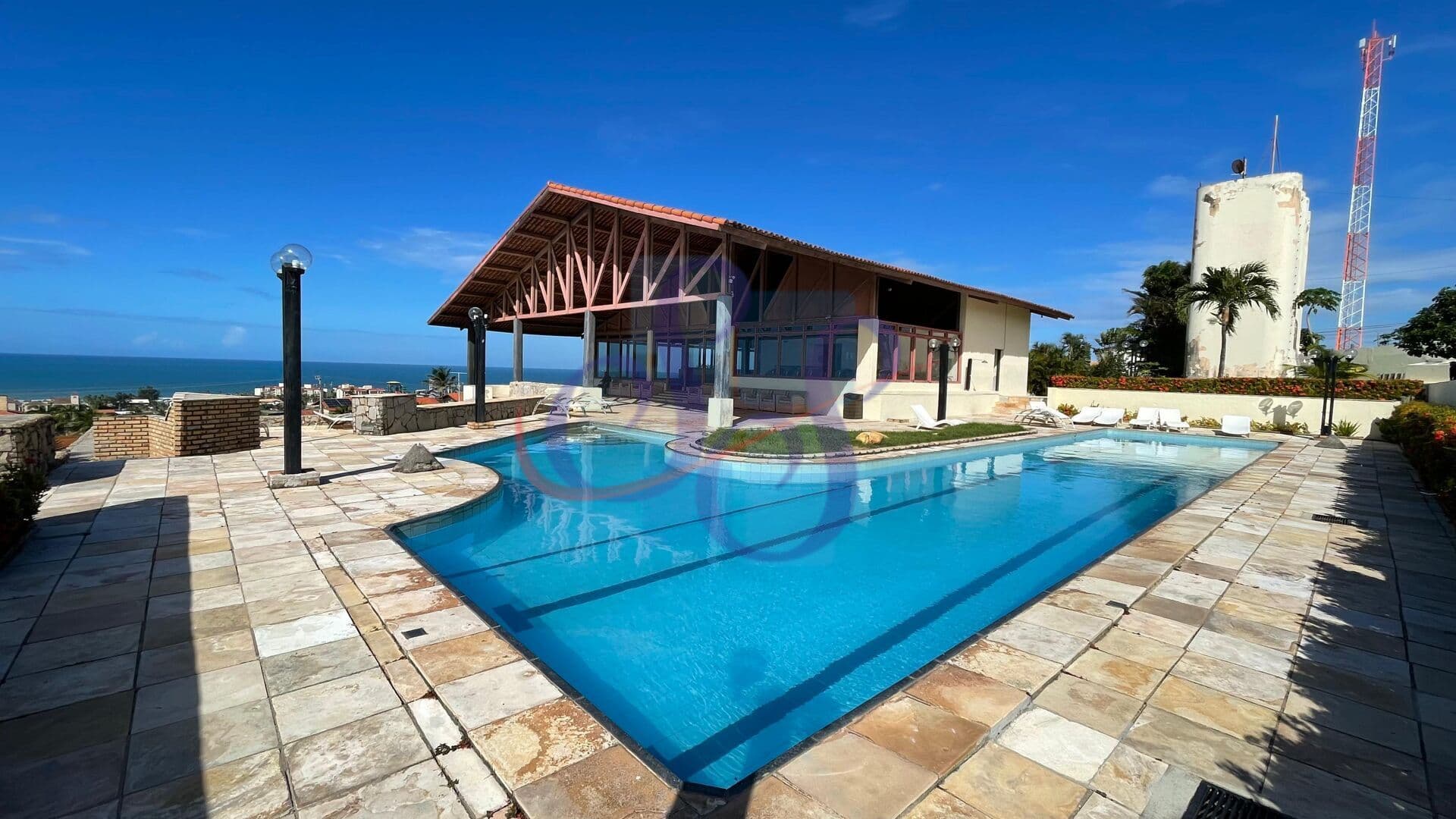 Casa com vista para o mar em condomínio fechado - Porto das Dunas.