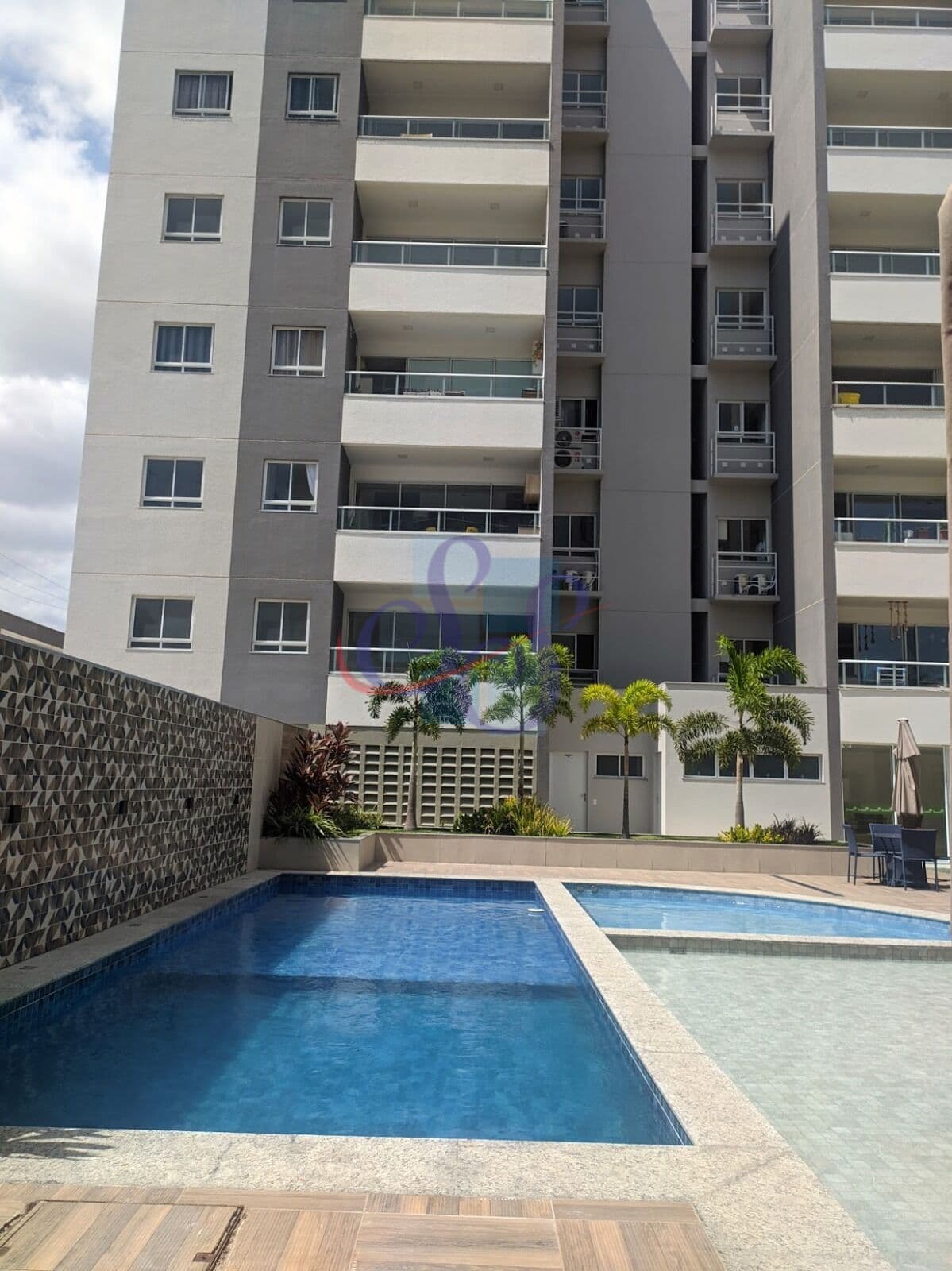 Apartamento em excelente localização no Eusébio.