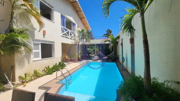 Linda casa duplex no Porto das Dunas com 4 quartos