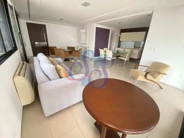 Amplo apartamento de alto padrão com 3 suítes no Guararapes
