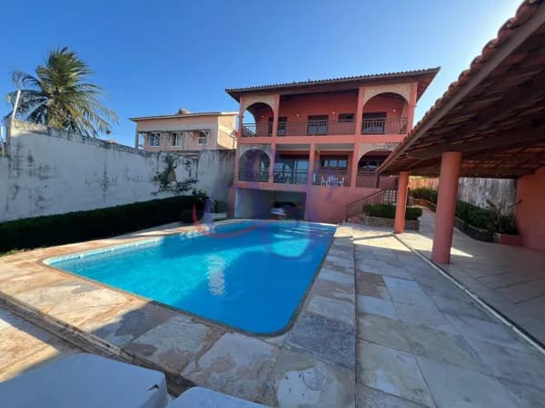 Ampla casa triplex com vista para o mar em Porto das Dunas!