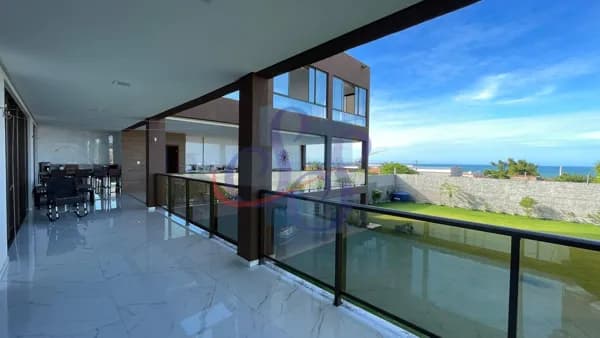 Belíssima casa com vista deslumbrante para o mar em Porto das Dunas!