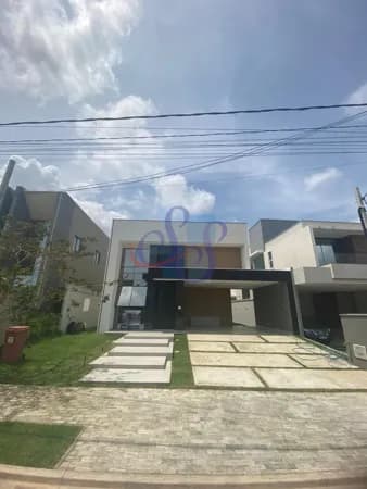Linda casa com 3 suítes e piscina privativa - Terras Alphaville