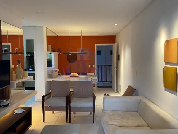 Apartamento no Porto das Dunas com 2 dormitórios, lazer completo.