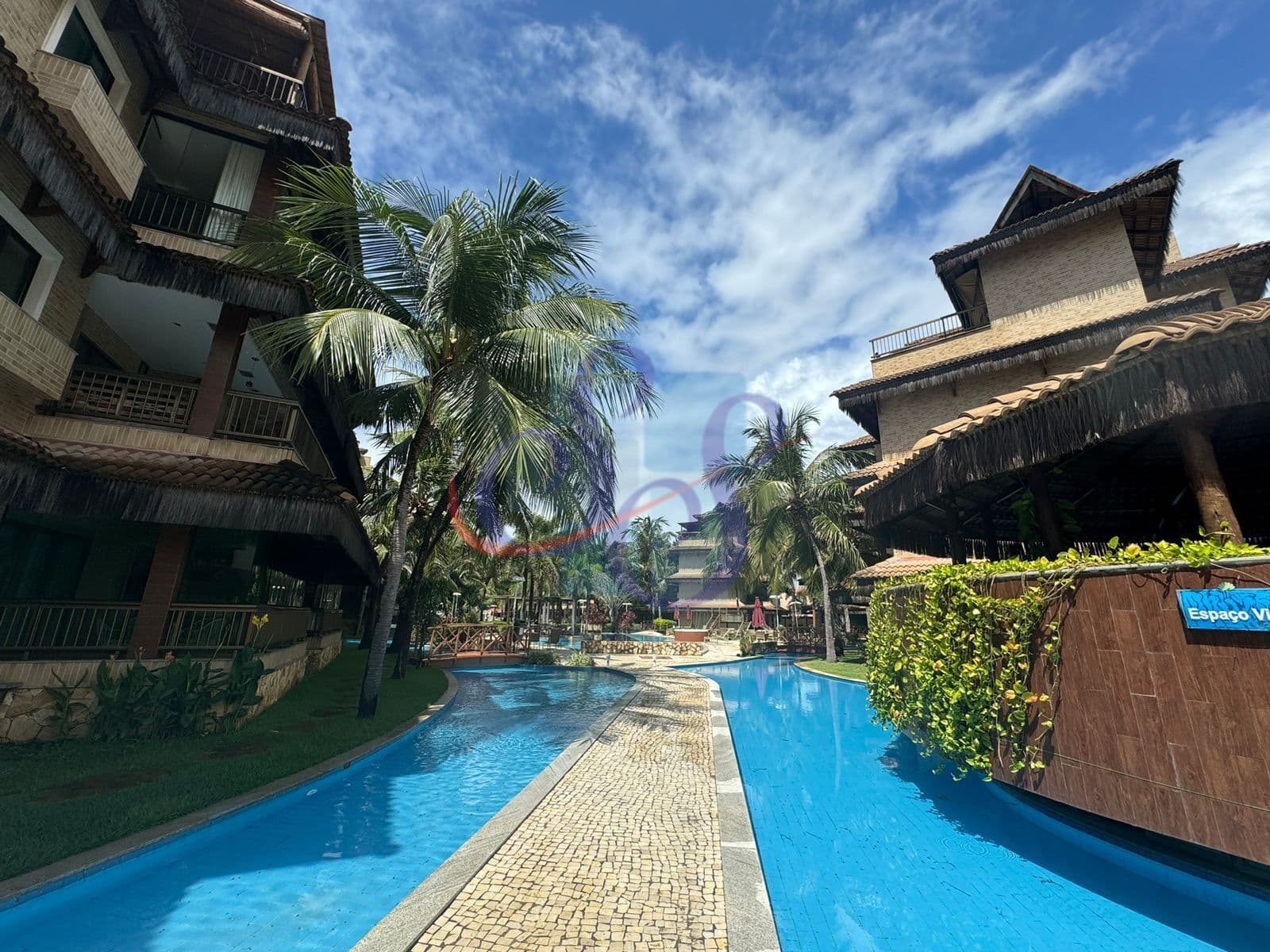 Apartamento duplex finamente mobiliado no parque das Ilhas!