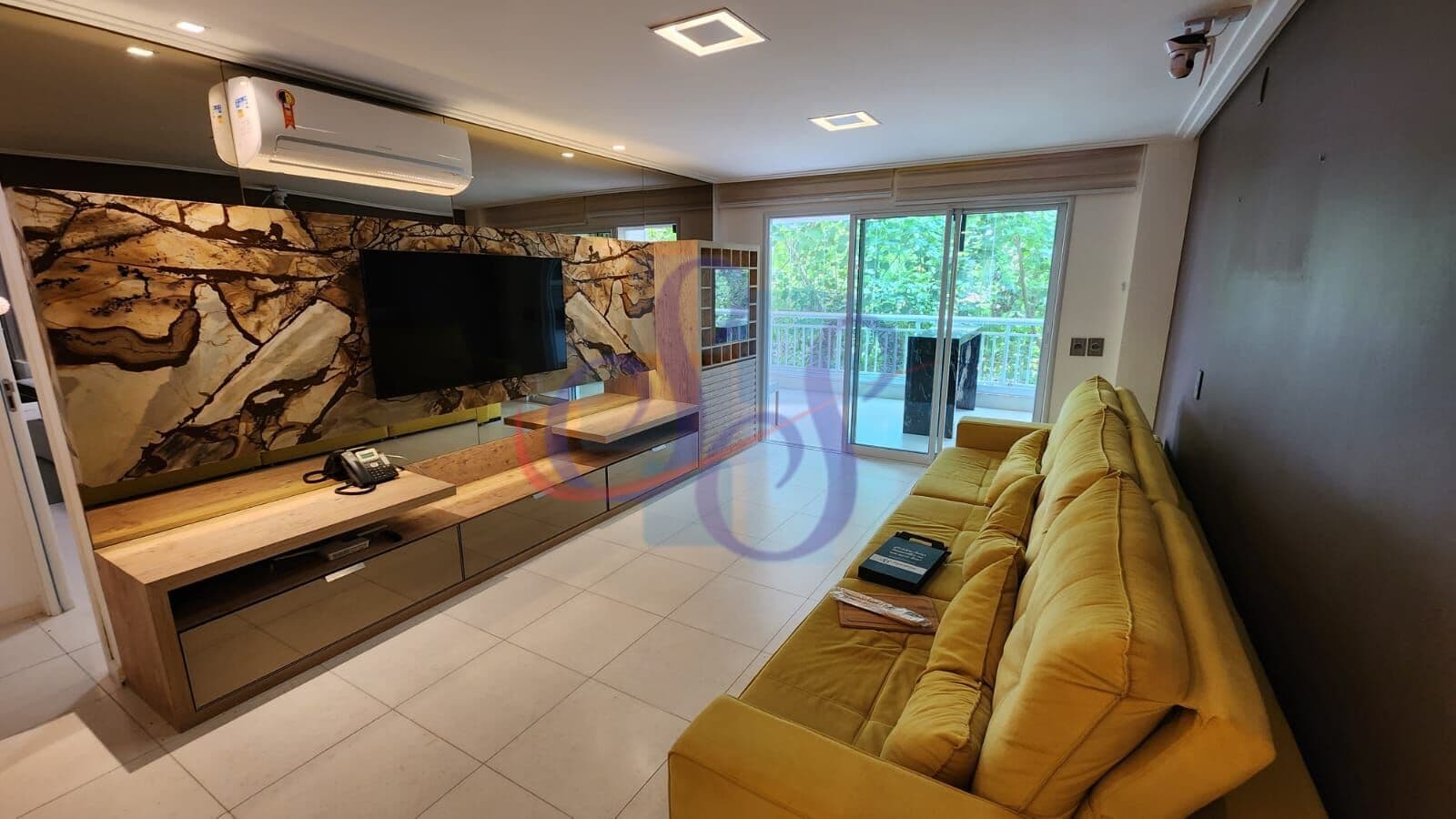 Apartamento mobiliado no Golf Ville com 3 suítes e lazer completo!