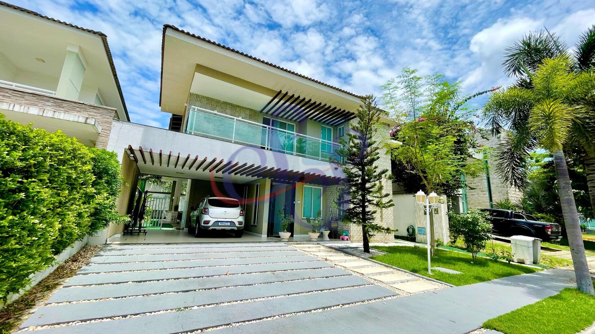 Linda casa no Jardins Ibiza com 3 suítes.