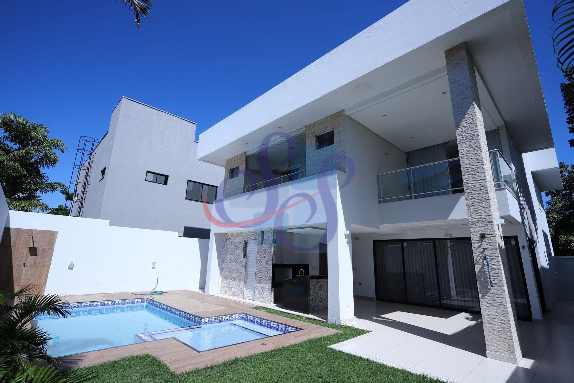 Belíssima casa no Jardins Ibiza com 3 suítes.