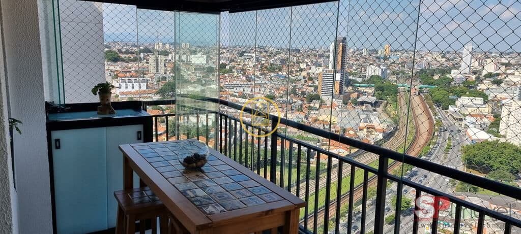 Apartamento com Varanda Gourmet Próximo ao Metrô