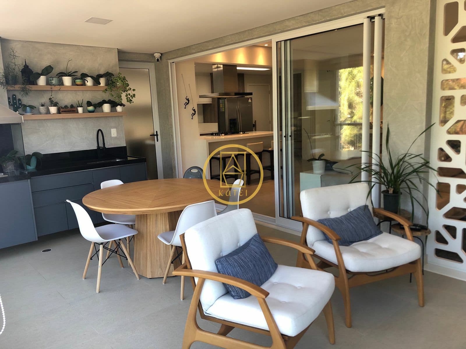 Apartamento Decorado com Varanda Gourmet
