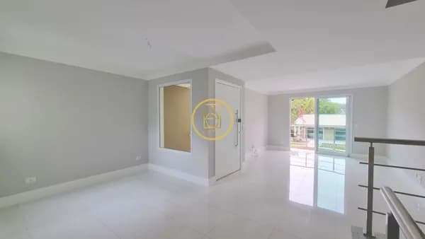 Casa em Condomínio com Espaço Gourmet Privativo