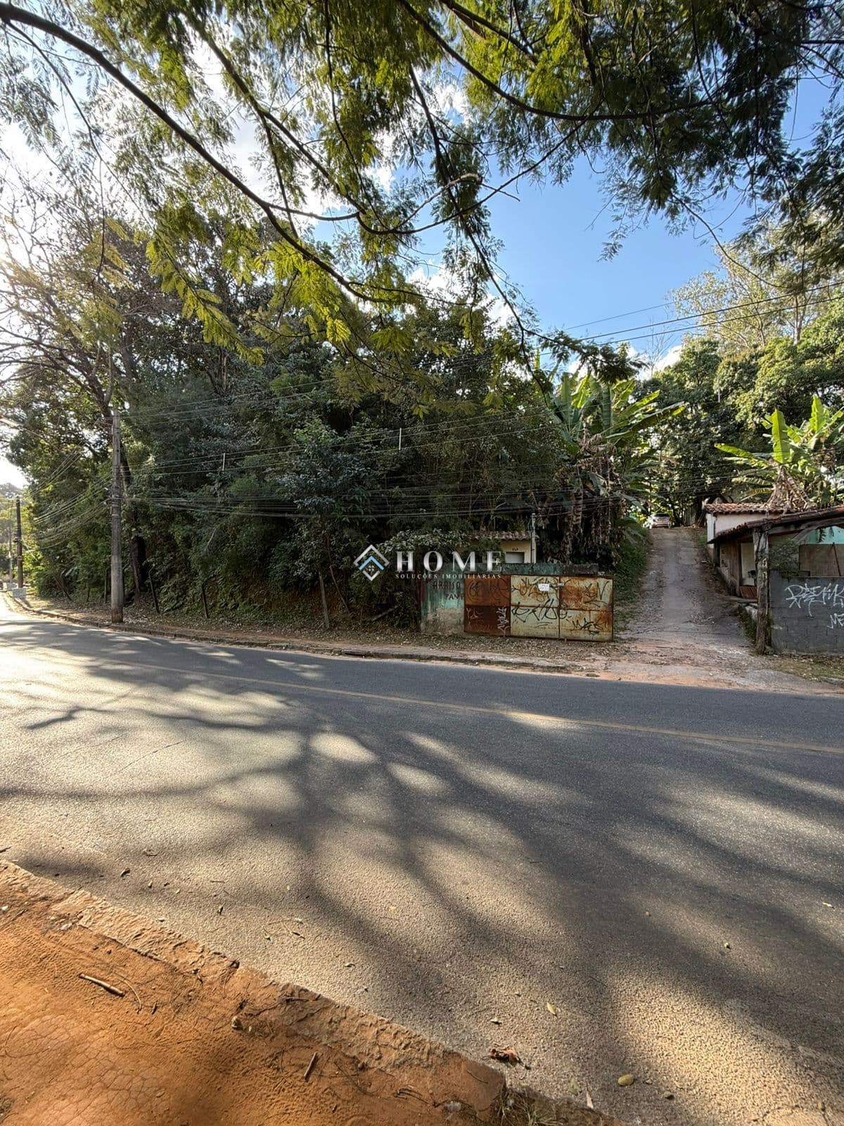 Ótimo terreno a venda na orla da lagoa da Pampulha-BH.