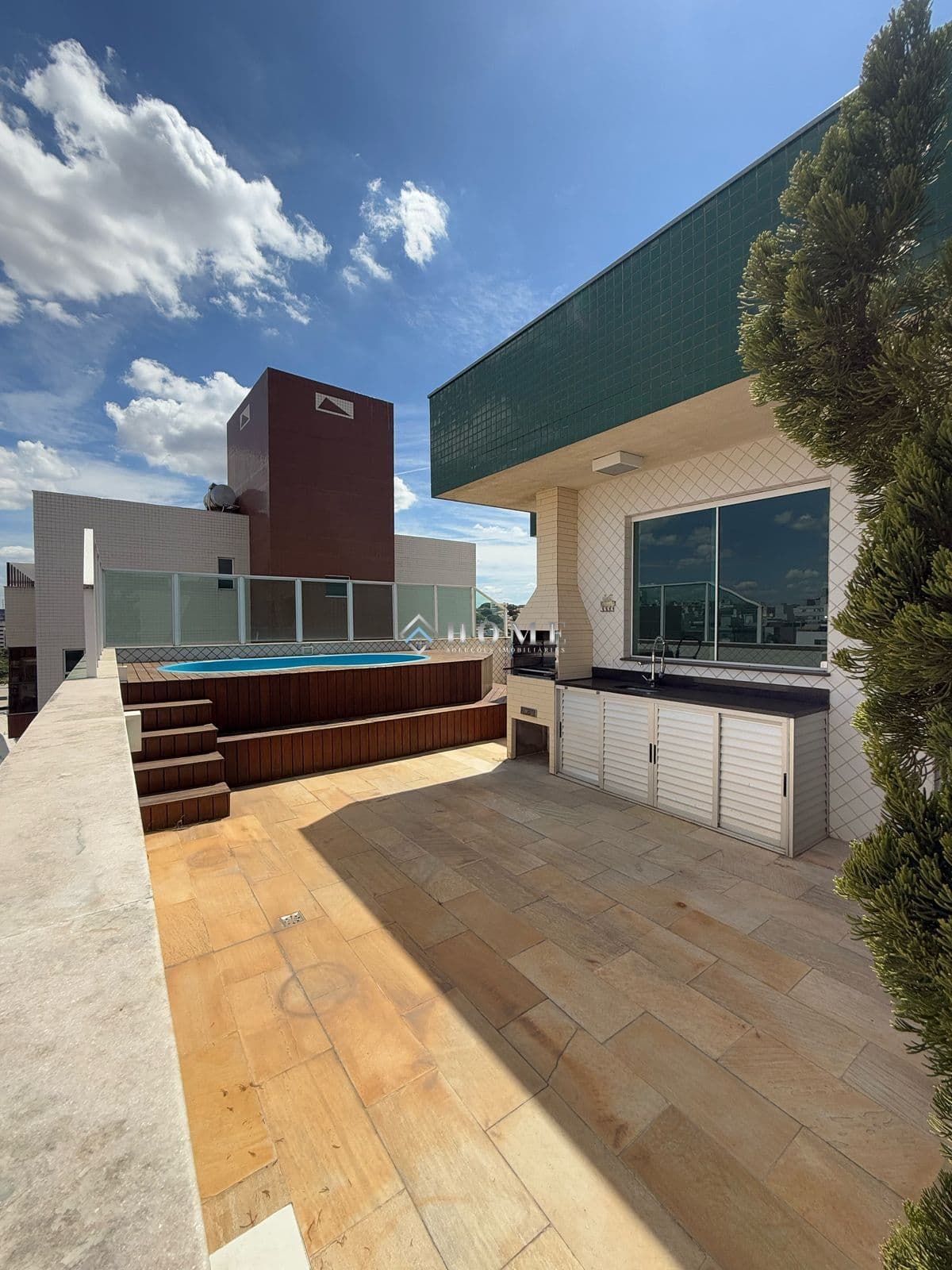 Cobertura 4 quartos para LOCAÇÃO no Bairro Castelo-BH.