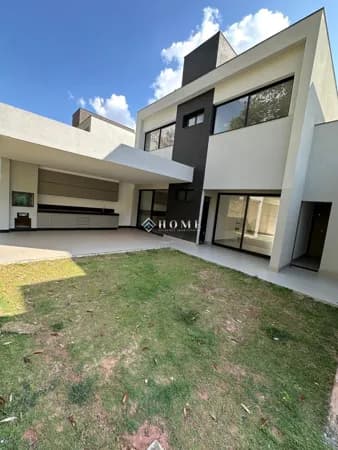Linda casa com 3 quartos no condomínio Lares da Mata-Pampulha-BH.