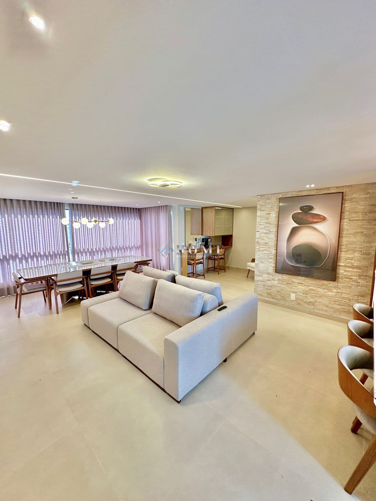 Apartamento 3 quartos com varanda no Bairro Castelo-BH