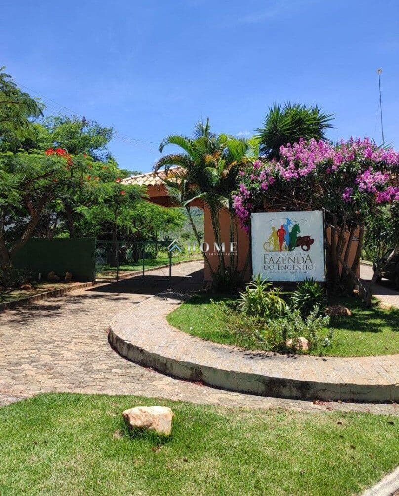 Vendo lote de 1000 m2 no Condomínio Fanzenda do Engenho.