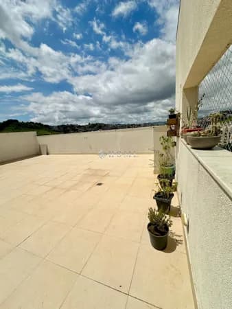 Linda cobertura 3 quartos a venda no bairro Castelo-BH