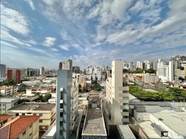 Charmosa Cobertura Duplex, 4 Quartos, Suíte, 2520 m2, Espaço Gourmet com Churrasqueira, Terraço com Spa, Varanda, Vista Panorâmica, no Gutierrez