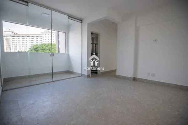 Lindo Apartamento de 2 Quartos, Suíte, 62,5m2, Sala, Gourmet, Andar Alto, Lazer e Localização, na Região do Funcionários, BH