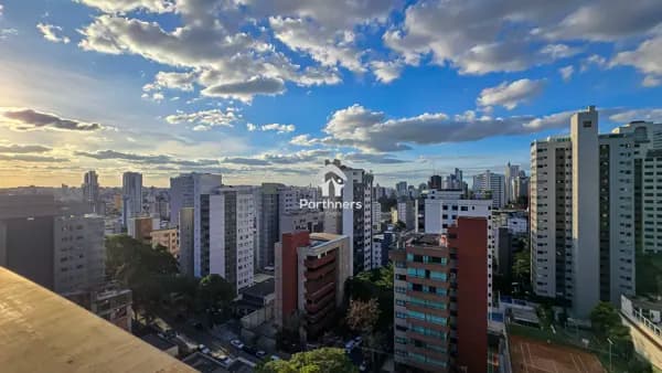 Sofisticada Cobertura Duplex, 5 Quartos, 2 Suítes e 2 Semi-suítes, 386 m2, Varanda, Vista Panorâmica Cinematográfica, Lazer e Gourmet no Prédio - No Coração do Gutierrez