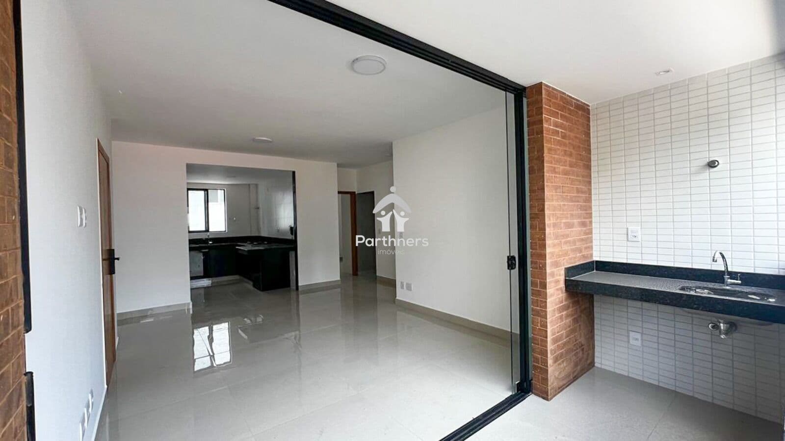 Charmoso Apartamento 3 Quartos, 2 Suítes, 88,17 m², Varanda Gourmet, no Gutierrez