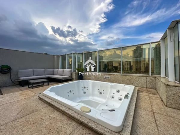 Cobertura de luxo 3 Quartos, Suíte, 205m2, Reformado, Decorado, Andar Super Alto, Lazer e Gourmet Diferenciados na Vila da Serra