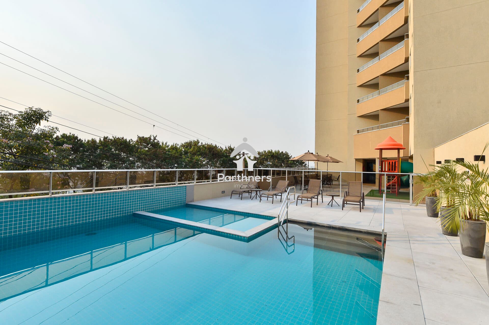 Charmoso Apartamento 2 Quartos, Suíte, 63,7 m2, Varanda, Vista Panorâmica, no São Lucas