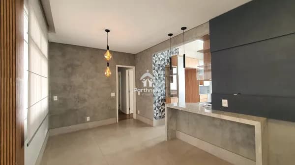 Charmoso Apartamento 3 Quartos, Suíte, 73 m2, Reformado, Andar Super Alto, no Melhor Ponto do Lourdes