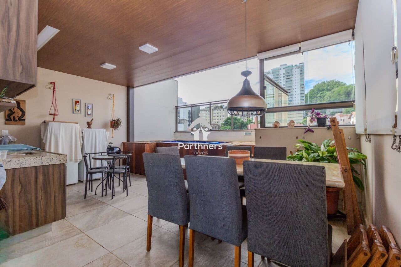 Sensacional Cobertura Duplex, 3 Quartos, Alto Padrão, 164 m2, Vista Panorâmica Cinematográfica, no Gutierrez - Rua Plana, Tranquila e Arborizada, parte baixa do Gutierrez