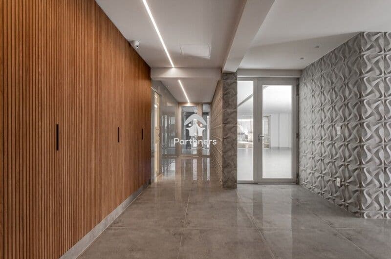 Charmosa Área Privativa 3 Quartos, Suíte, 95,6 m² (74m² + 21,6 m² externa), na Região do Funcionários/Santa Efigênia