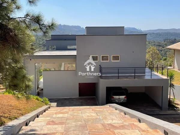 Lindíssima Mansão de 4 Qts, Suítes e 2 Semi-suítes, 356, Terreno de 1.142 m2, Vista Panorâmica Cinematográfica para a Mata, no Condomínio Pasárgada