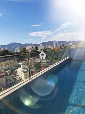 Charmosa Cobertura Duplex, 3 Quartos, Suíte, 74,89m2, Infraestrutura para Espaço Gourmet e Spa, Vista Panorâmica, na Sagrada Família - A curta distância de Supermercado, Sacolão, Padaria e Farmácias