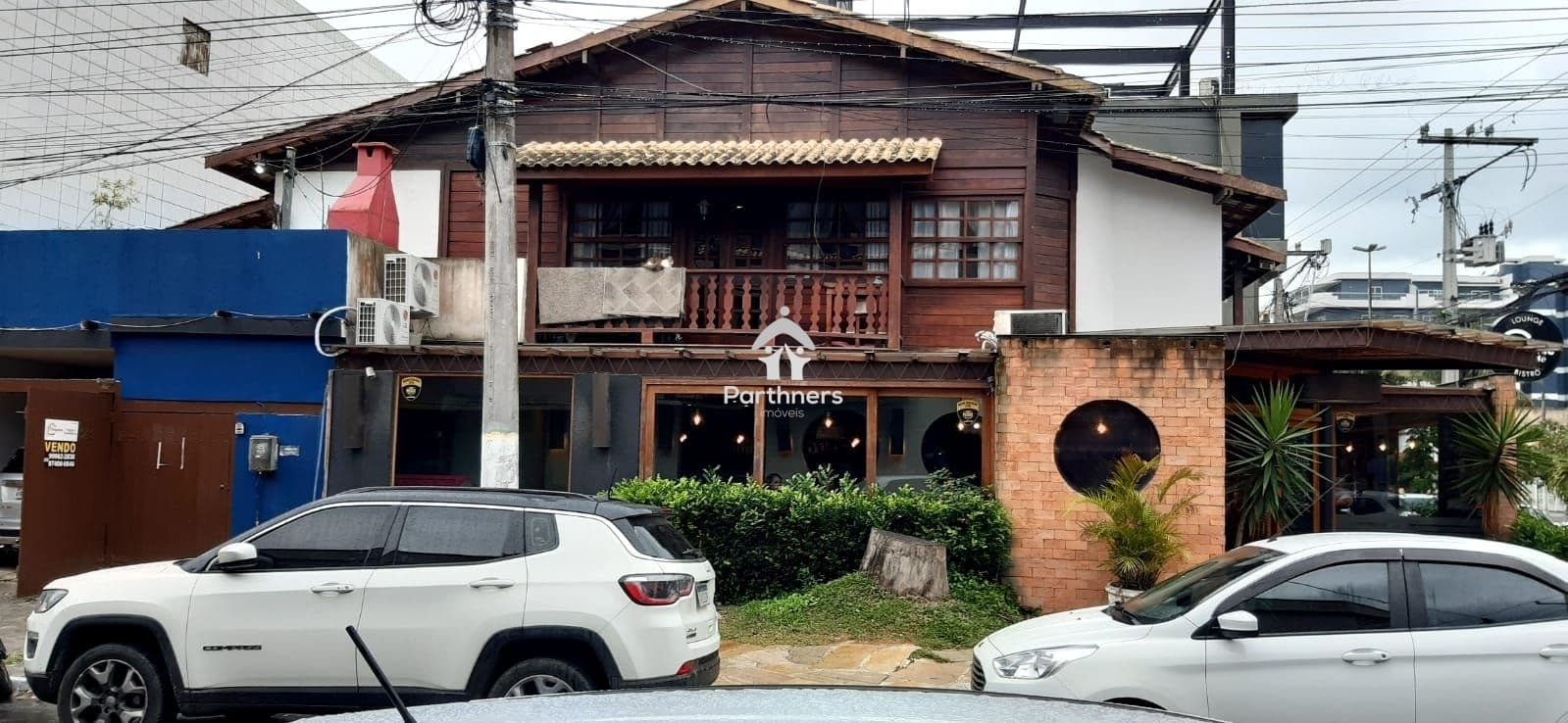 Sobrado de 220 m2 a venda, possui 04 suítes no melhor do Braga, em Cabo Frio/RJ