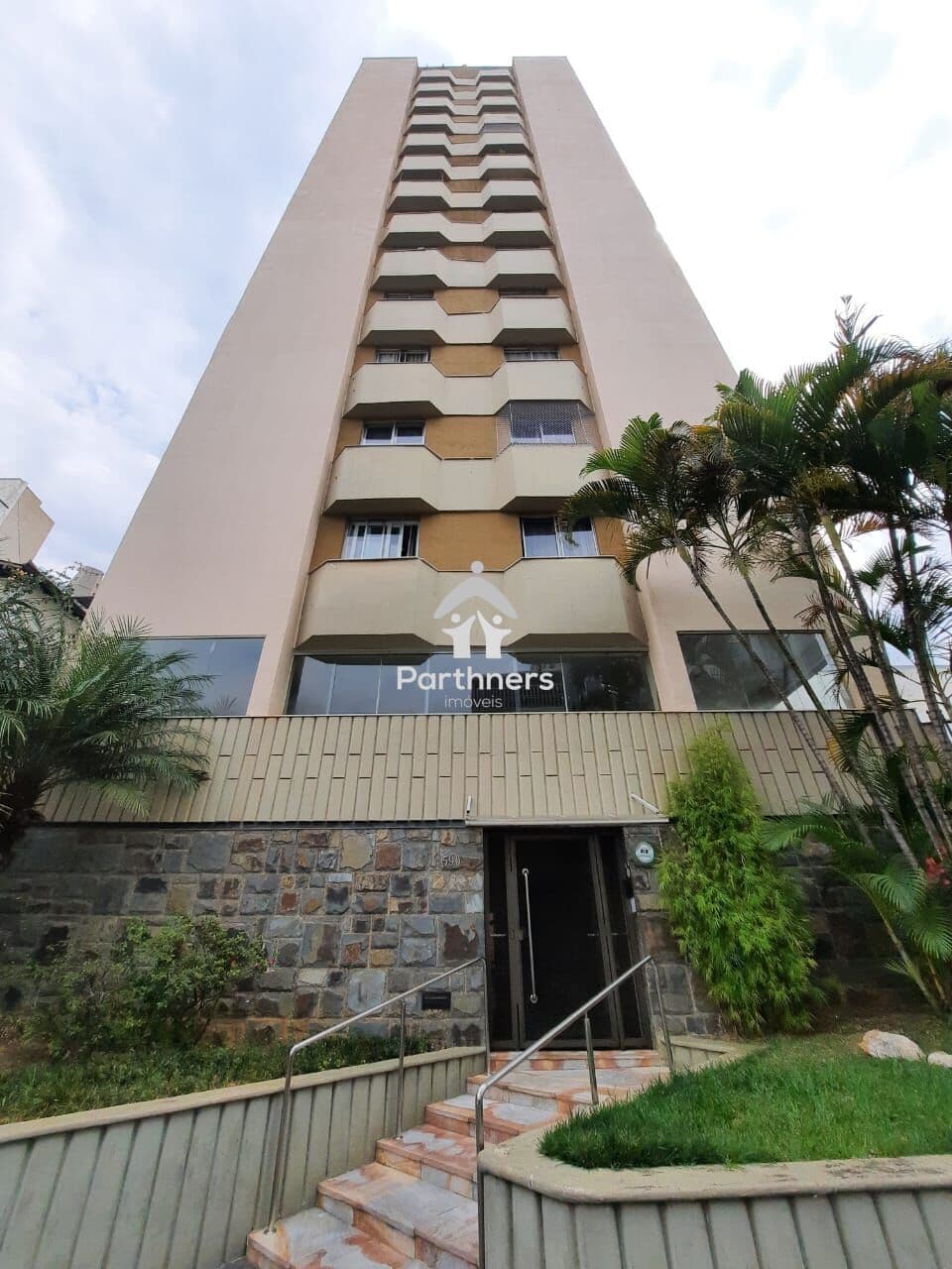 Cobertura 2 Quartos, 1 Suíte, Piscina no Bairro Cidade Jardim/BH – 140m2