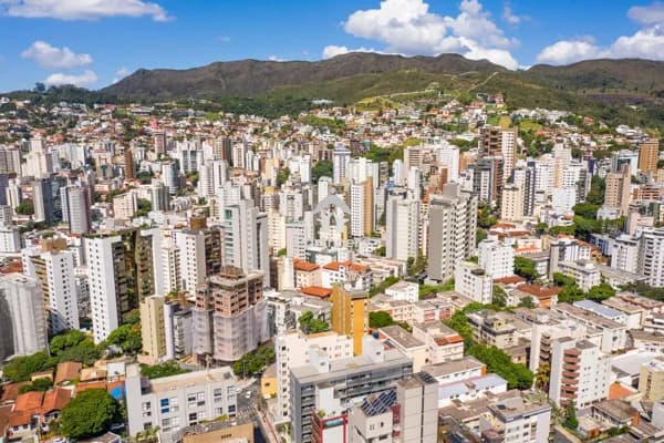 Exclusivo Apartamento, 4 Quartos, 2 Suítes e 2 Semi-suítes, 136,72 m2, Lazer e Gourmet Sofisticados no Prédio, no Cruzeiro/Sion
