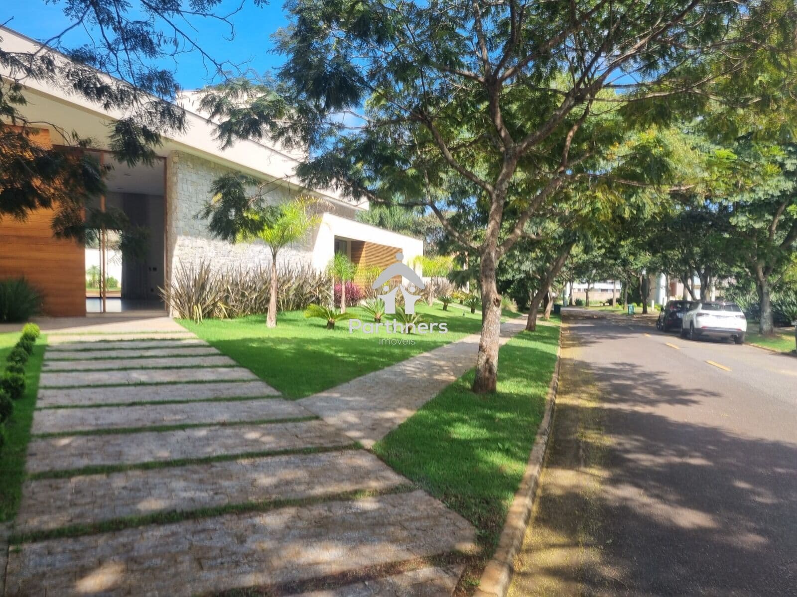 Maravilhosa Casa, 4 Suítes, 397m2, Piscina, 5 vagas, Gourmet, Requinte e Bom gosto, no melhor condomínio de Alphaville, Condomínio Inconfidentes/Nova Lima, MG.