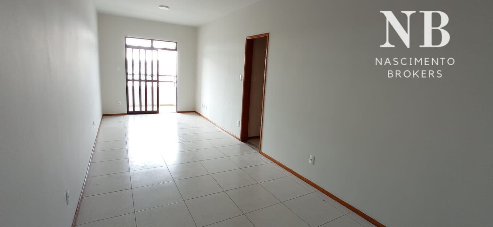 Apartamento com 2 Qtos Sendo 1 suíte e Sala com Varanda à venda, 83m² - Granbery, Juiz de Fora