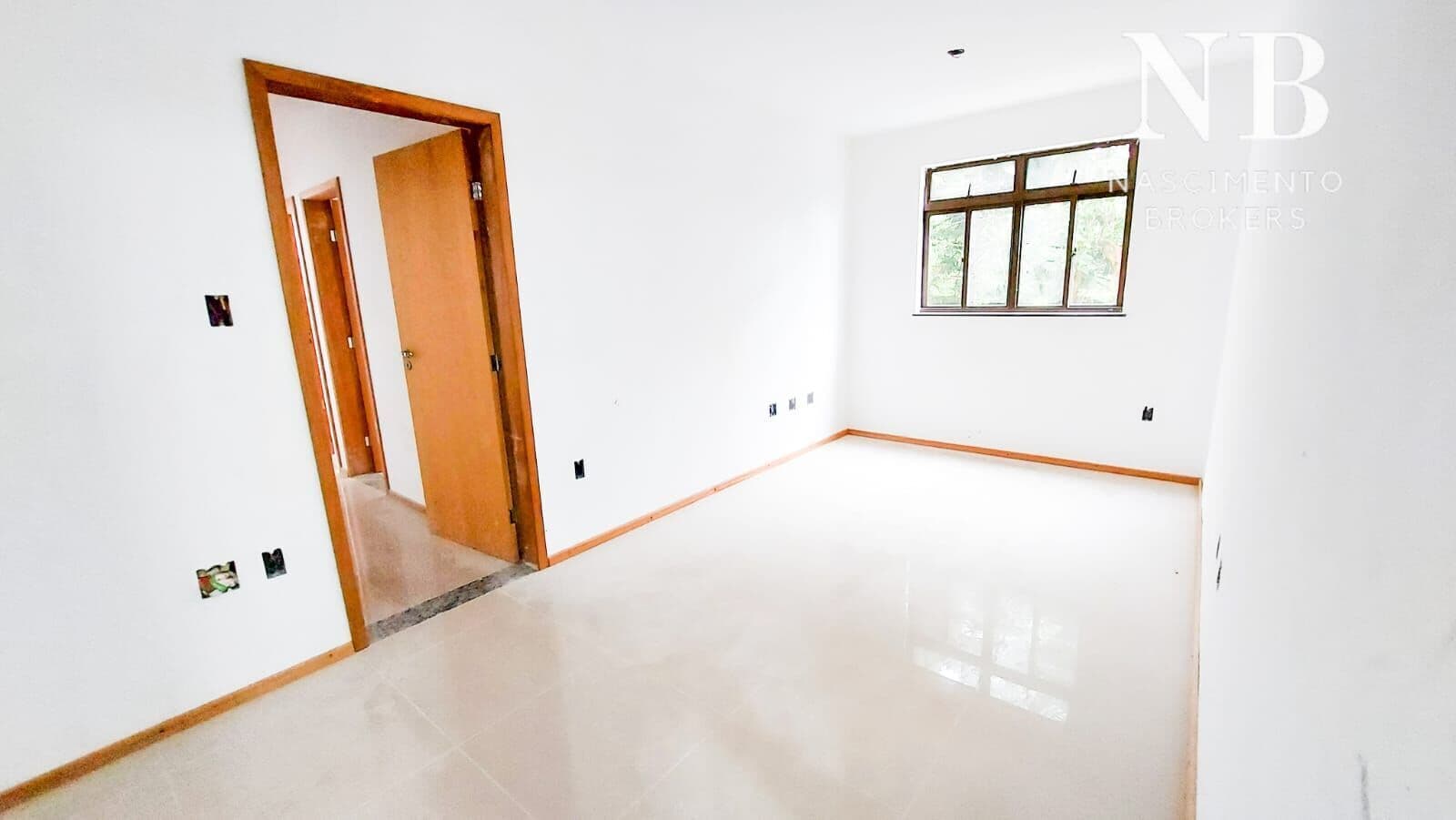 Apartamento 02 quartos e uma vaga numerada na garagem