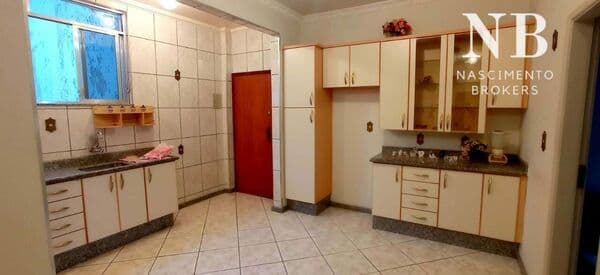 Apartamento 3/4 Por R$ 260.000 Localizado na João Pinheiro
