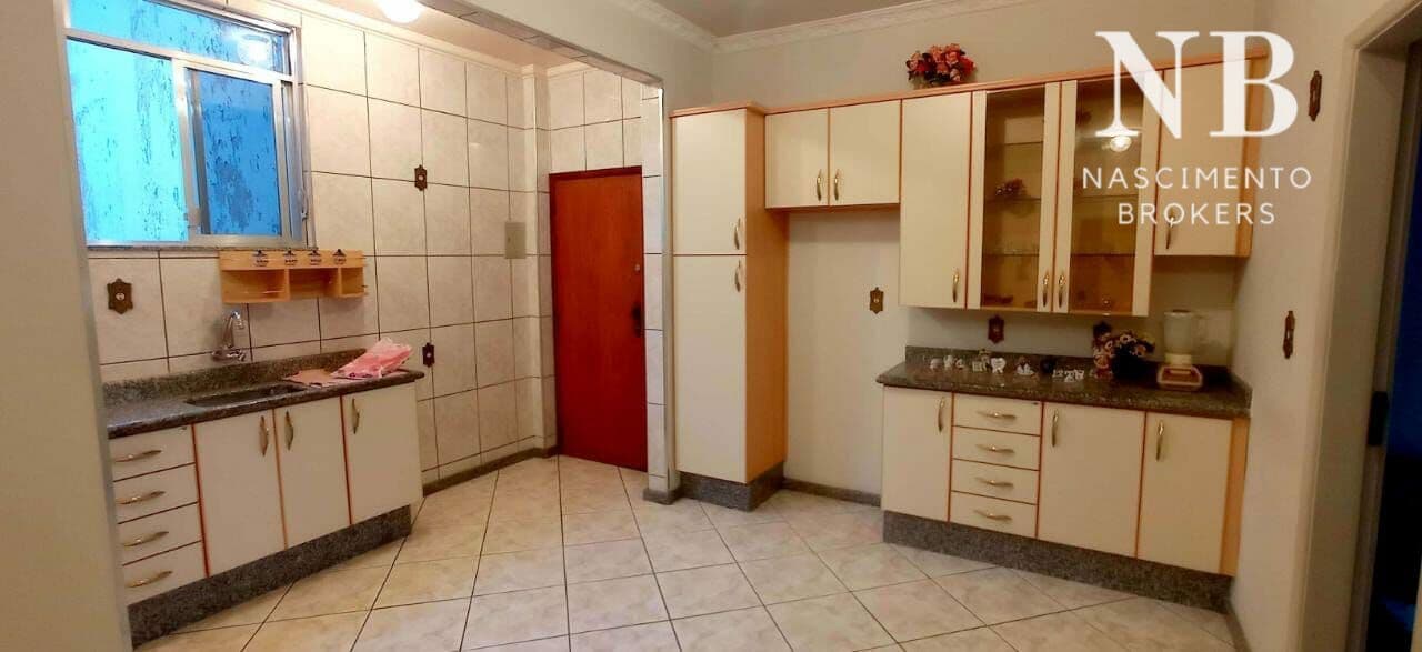 Apartamento 3/4 Por R$ 260.000 Localizado na João Pinheiro