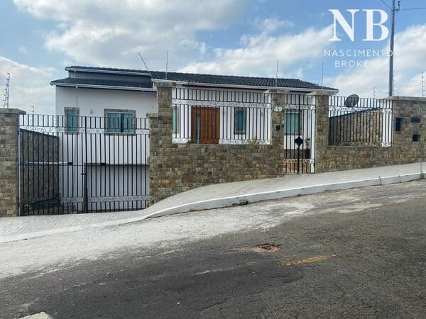 Casa em Rua Luiz de Souza