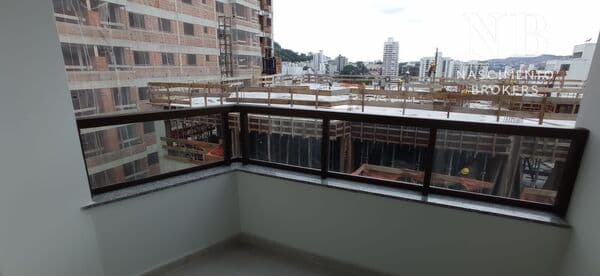 Cobertura Duplex com 03 qtos sendo 01 suíte, Sala com Varanda, Espaço Gourmet e 02 Vagas 729MIL - São Mateus, JF