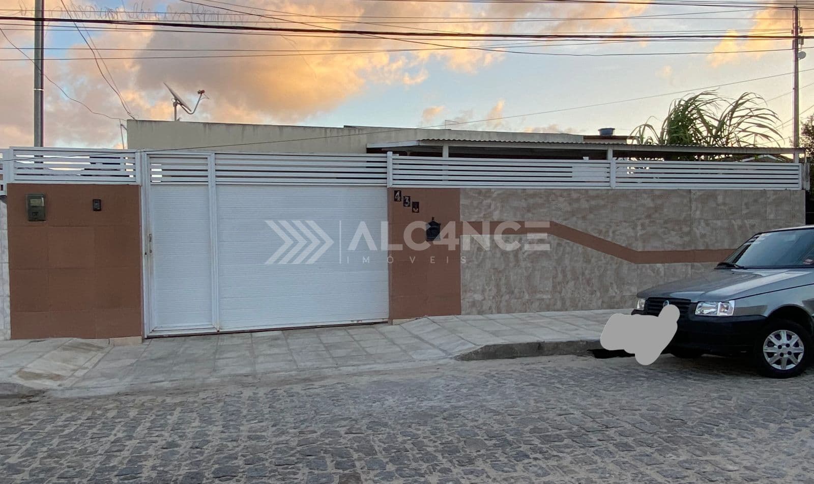 Casa - 3 Quartos - 2 Suítes - 180 m² - Ernesto Geisel, João Pessoa/PB