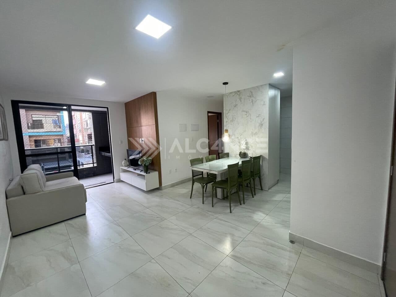Apto - 3 Quartos - 1 Suíte - 75 m² - Intermares, Cabedelo/PB