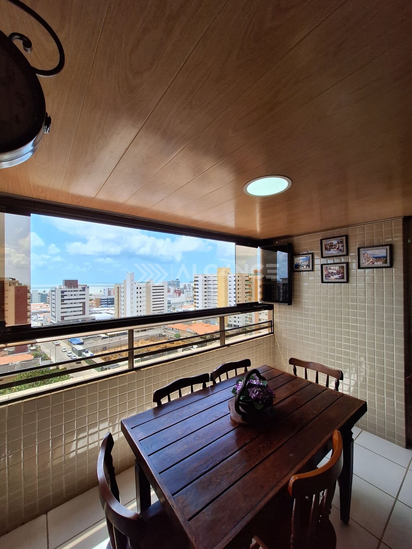 Apto Alto Padrão - 3 Suítes - DCE - 150 m² - Cabo Branco, João Pessoa/PB